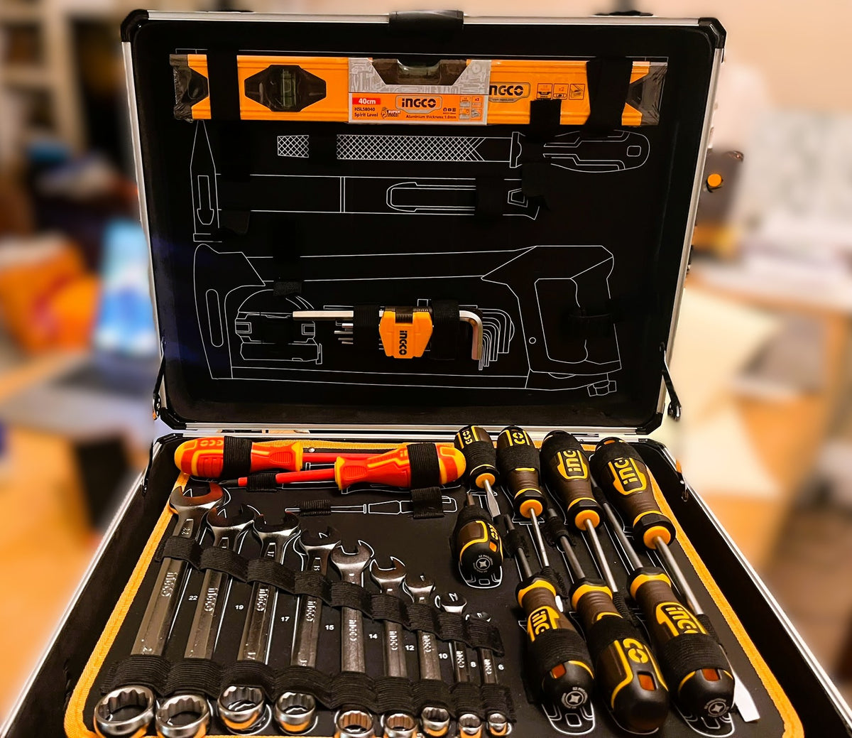 INGCO Hand Tools Set 147-Piece in Metal Case Professional