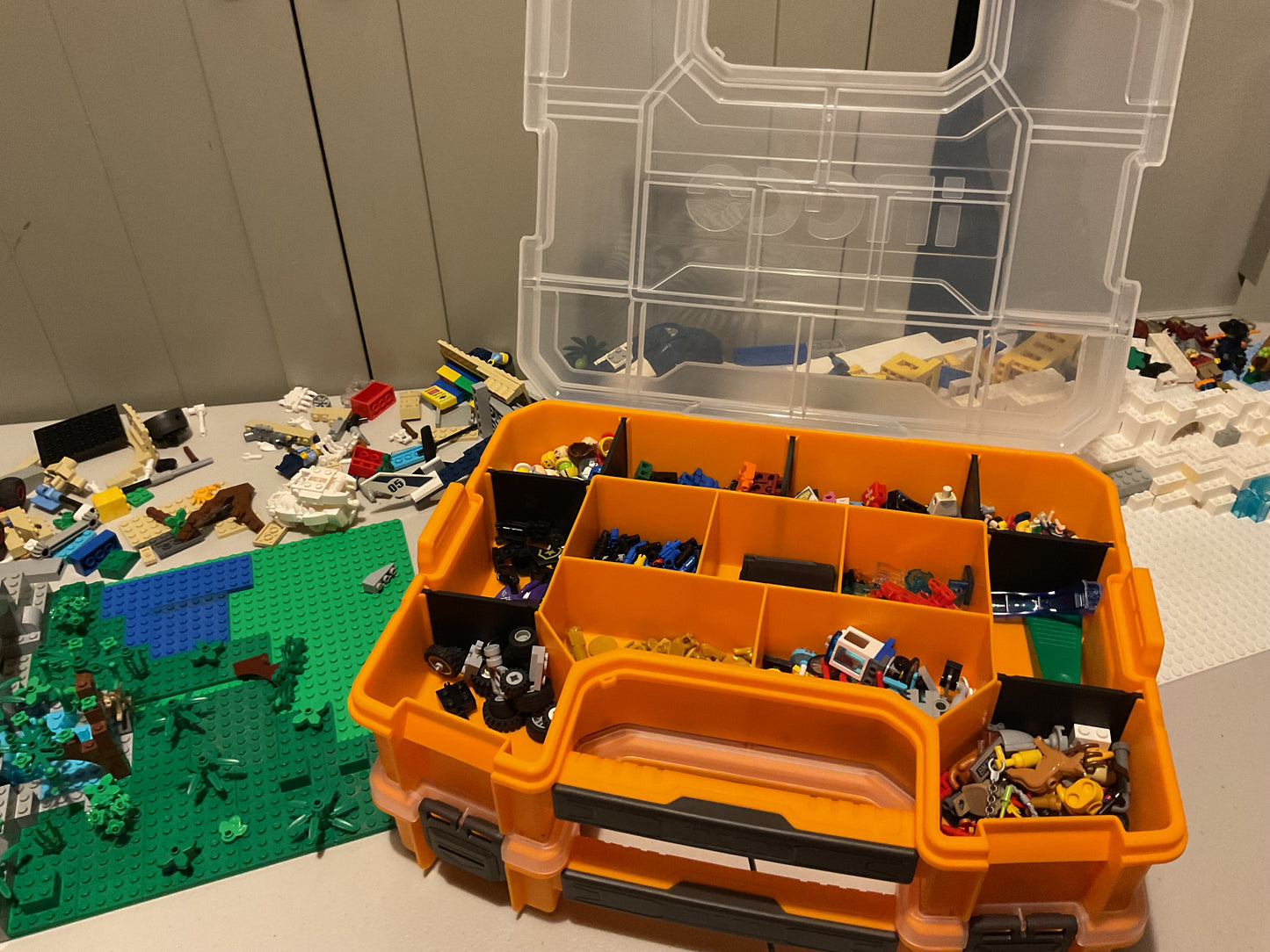 INGCO Plastic Organiser Stackable 15" Small-Parts Storage Box