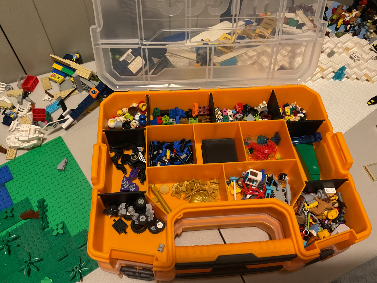 INGCO Plastic Organiser Stackable 15" Small-Parts Storage Box