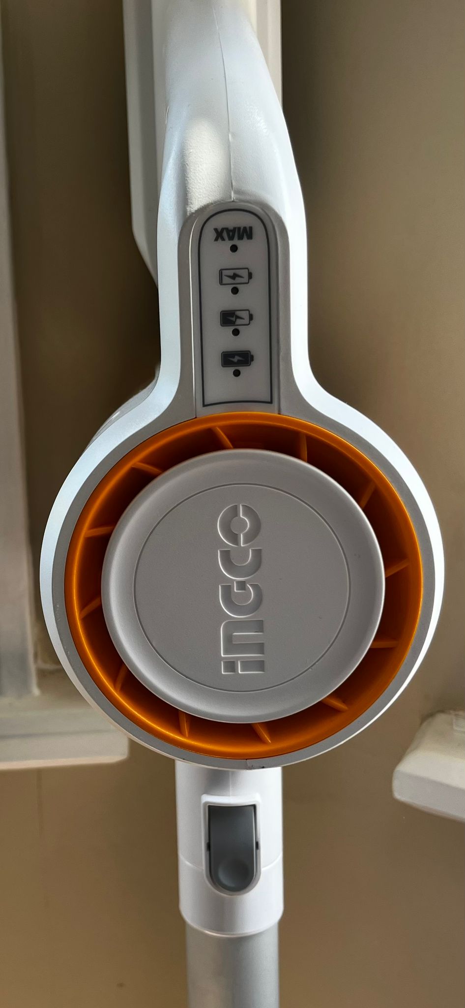 INGCO 120w Stick Vacuum cleaner - Lightweight Cordless 20V Battery